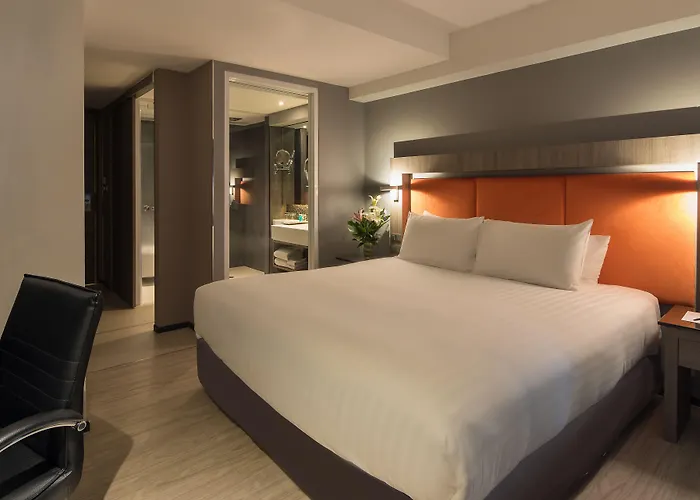 Grand 5 & Plaza Sukhumvit Отель