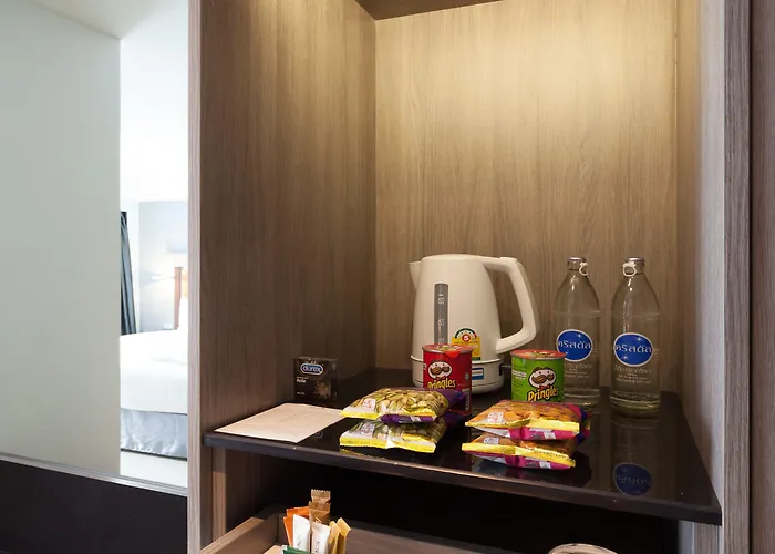 Grand 5 & Plaza Sukhumvit Отель Бангкок