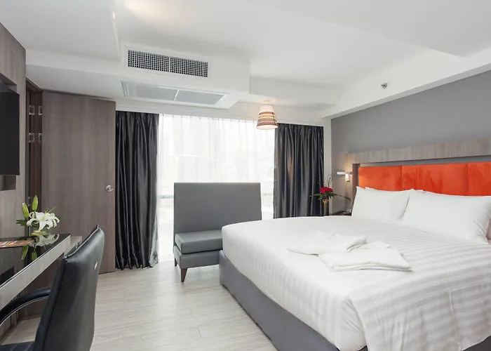 Отель Grand 5 & Plaza Sukhumvit