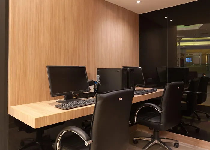 Отель Grand 5 & Plaza Sukhumvit Бангкок