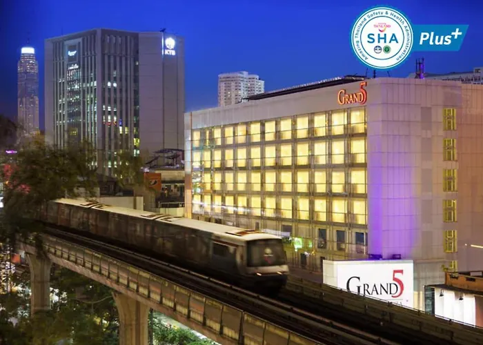 Отель Grand 5 & Plaza Sukhumvit 4*