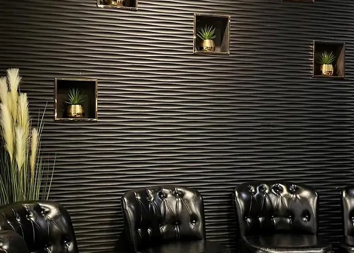 Grand 5 & Plaza Sukhumvit Отель Бангкок