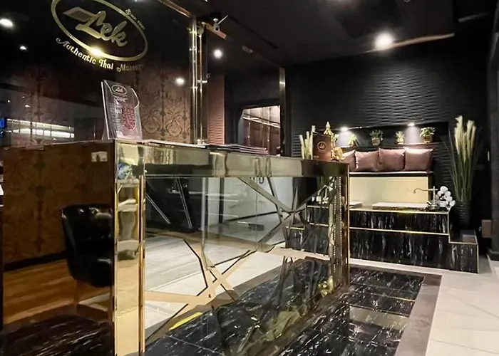 Grand 5 & Plaza Sukhumvit 4* Бангкок