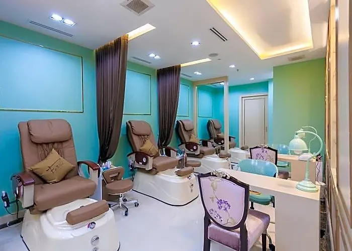ホテル Grand 5 & Plaza Sukhumvit 4*