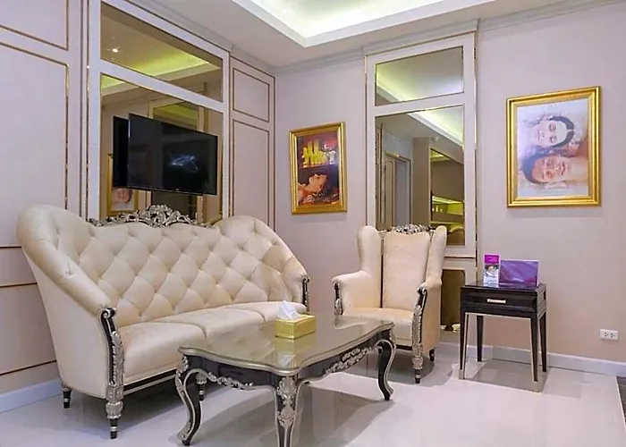 Grand 5 & Plaza Sukhumvit