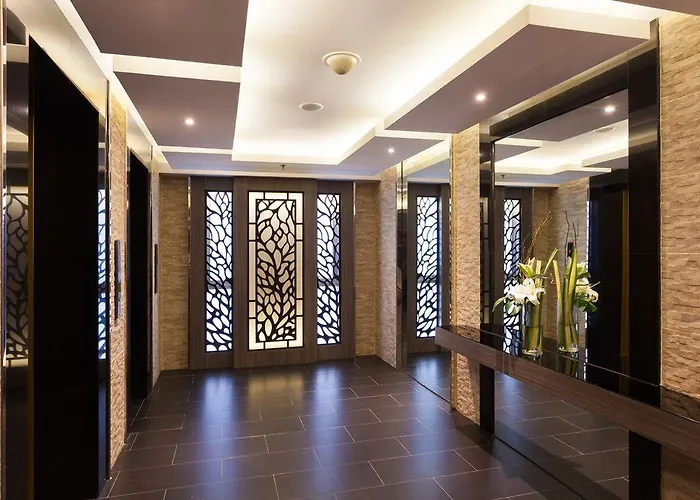 Отель Grand 5 & Plaza Sukhumvit Бангкок