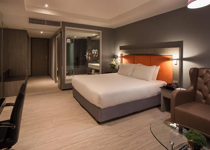 Отель Grand 5 & Plaza Sukhumvit