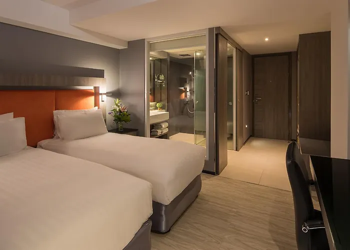 Grand 5 & Plaza Sukhumvit Отель Бангкок