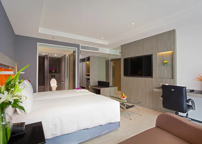 Отель Grand 5 & Plaza Sukhumvit