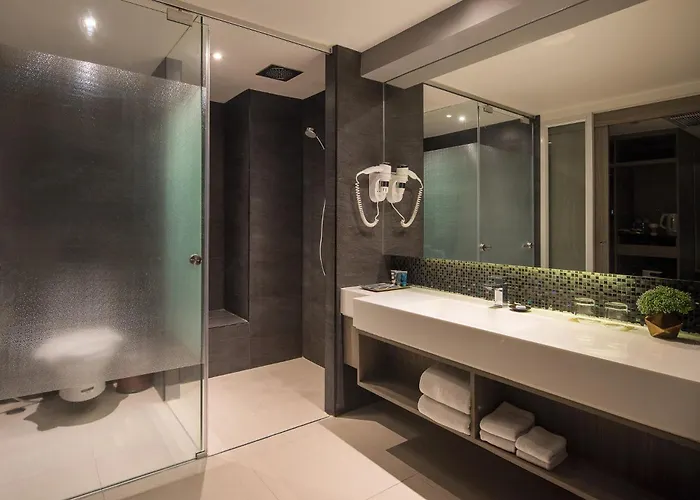 Grand 5 & Plaza Sukhumvit