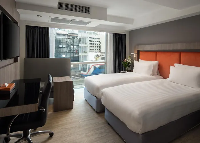 Grand 5 & Plaza Sukhumvit Бангкок